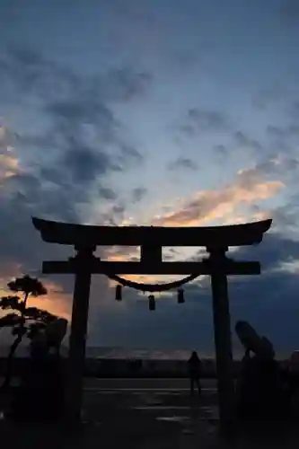 諏訪神社の鳥居