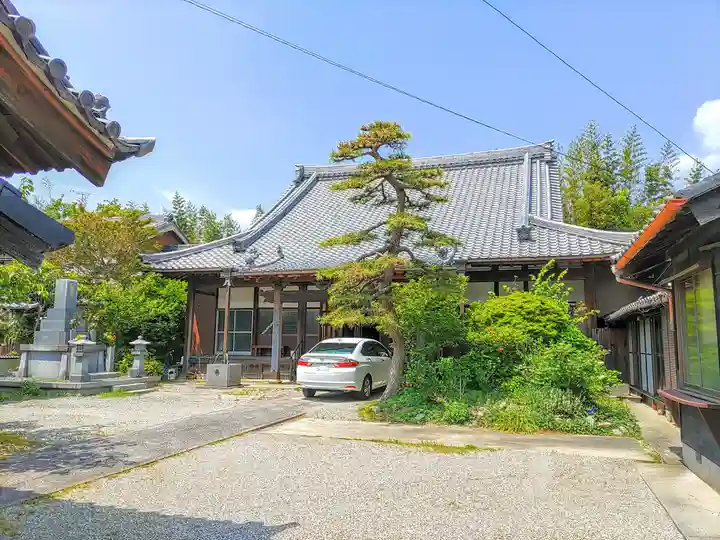 照光寺の本殿・本堂