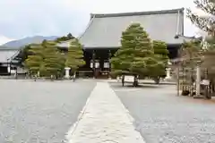 清凉寺の本殿