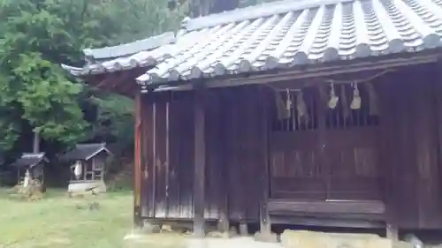 荒神社の本殿