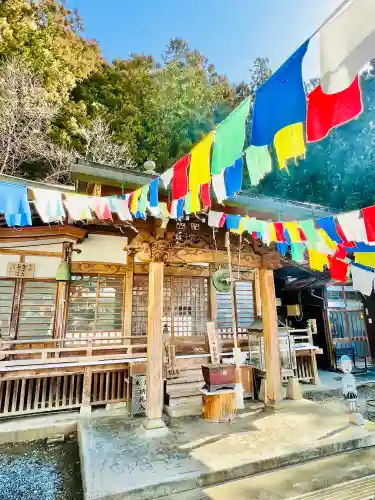 【公式】龍門院常楽寺（秩父札所十一番）の{uncategorized: "未分類", other: "その他", undefined: "問題あり", building: "その他建物", grave: "お墓", sacred_gate: "鳥居", guardian: "狛犬", statue: "像", buddha: "仏像", history: "歴史", nature: "自然", garden: "庭園", animal: "動物", pagoda: "塔", temizu: "手水舎", mountain_gate: "山門・神門", sanctuary: "本殿・本堂", subordinate: "末社・摂社", art: "芸術", scenery: "景色", jizo: "地蔵", ema: "絵馬", goshuin: "御朱印", omikuji: "おみくじ", items: "授与品その他", amulet: "お守り", goshuincho: "御朱印帳", eats: "食事", festival: "お祭り", votive_dance: "神楽", shichigosan: "七五三参", wedding: "結婚式", experience: "体験その他", initially: "初詣", around: "周辺", anti_infection: "感染症対策"}