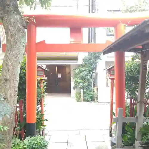 稲荷神社の鳥居