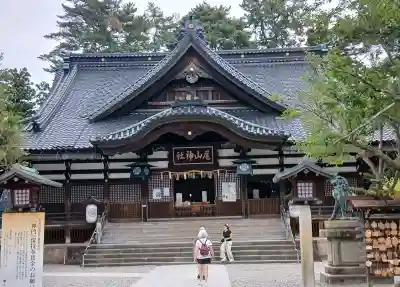 尾山神社の{uncategorized: "未分類", other: "その他", undefined: "問題あり", building: "その他建物", grave: "お墓", sacred_gate: "鳥居", guardian: "狛犬", statue: "像", buddha: "仏像", history: "歴史", nature: "自然", garden: "庭園", animal: "動物", pagoda: "塔", temizu: "手水舎", mountain_gate: "山門・神門", sanctuary: "本殿・本堂", subordinate: "末社・摂社", art: "芸術", scenery: "景色", jizo: "地蔵", ema: "絵馬", goshuin: "御朱印", omikuji: "おみくじ", items: "授与品その他", amulet: "お守り", goshuincho: "御朱印帳", eats: "食事", festival: "お祭り", votive_dance: "神楽", shichigosan: "七五三参", wedding: "結婚式", experience: "体験その他", initially: "初詣", around: "周辺", anti_infection: "感染症対策"}