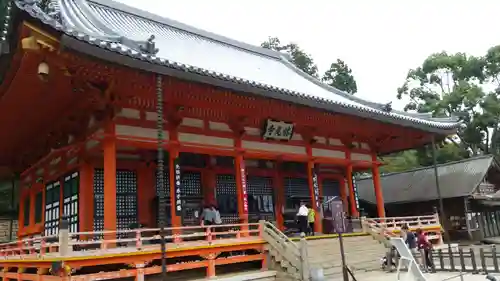勝尾寺の本殿・本堂