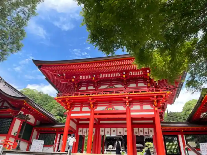 近江神宮の山門・神門