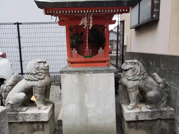 稲荷神社の狛犬