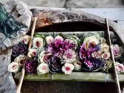 立志神社の手水舎