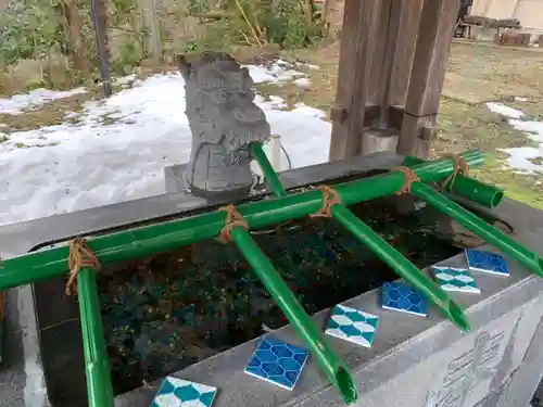 藤島神社（贈正一位新田義貞公之大宮）の手水舎