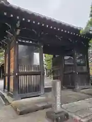 宝泉寺の山門