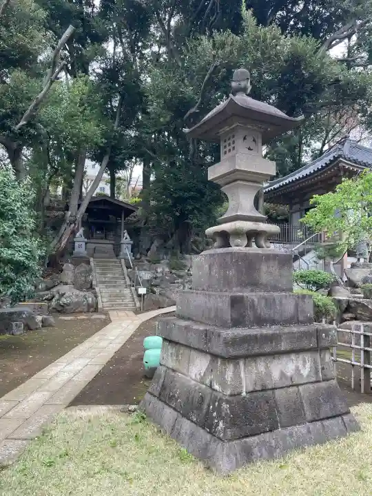 東光寺の{uncategorized: "未分類", other: "その他", undefined: "問題あり", building: "その他建物", grave: "お墓", sacred_gate: "鳥居", guardian: "狛犬", statue: "像", buddha: "仏像", history: "歴史", nature: "自然", garden: "庭園", animal: "動物", pagoda: "塔", temizu: "手水舎", mountain_gate: "山門・神門", sanctuary: "本殿・本堂", subordinate: "末社・摂社", art: "芸術", scenery: "景色", jizo: "地蔵", ema: "絵馬", goshuin: "御朱印", omikuji: "おみくじ", items: "授与品その他", amulet: "お守り", goshuincho: "御朱印帳", eats: "食事", festival: "お祭り", votive_dance: "神楽", shichigosan: "七五三参", wedding: "結婚式", experience: "体験その他", initially: "初詣", around: "周辺", anti_infection: "感染症対策"}