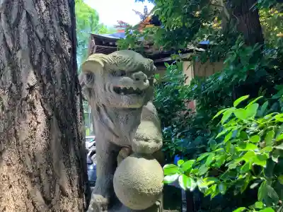 御霊神社の{uncategorized: "未分類", other: "その他", undefined: "問題あり", building: "その他建物", grave: "お墓", sacred_gate: "鳥居", guardian: "狛犬", statue: "像", buddha: "仏像", history: "歴史", nature: "自然", garden: "庭園", animal: "動物", pagoda: "塔", temizu: "手水舎", mountain_gate: "山門・神門", sanctuary: "本殿・本堂", subordinate: "末社・摂社", art: "芸術", scenery: "景色", jizo: "地蔵", ema: "絵馬", goshuin: "御朱印", omikuji: "おみくじ", items: "授与品その他", amulet: "お守り", goshuincho: "御朱印帳", eats: "食事", festival: "お祭り", votive_dance: "神楽", shichigosan: "七五三参", wedding: "結婚式", experience: "体験その他", initially: "初詣", around: "周辺", anti_infection: "感染症対策"}