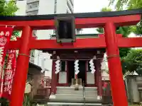 王森稲荷神社の{uncategorized: "未分類", other: "その他", undefined: "問題あり", building: "その他建物", grave: "お墓", sacred_gate: "鳥居", guardian: "狛犬", statue: "像", buddha: "仏像", history: "歴史", nature: "自然", garden: "庭園", animal: "動物", pagoda: "塔", temizu: "手水舎", mountain_gate: "山門・神門", sanctuary: "本殿・本堂", subordinate: "末社・摂社", art: "芸術", scenery: "景色", jizo: "地蔵", ema: "絵馬", goshuin: "御朱印", omikuji: "おみくじ", items: "授与品その他", amulet: "お守り", goshuincho: "御朱印帳", eats: "食事", festival: "お祭り", votive_dance: "神楽", shichigosan: "七五三参", wedding: "結婚式", experience: "体験その他", initially: "初詣", around: "周辺", anti_infection: "感染症対策"}