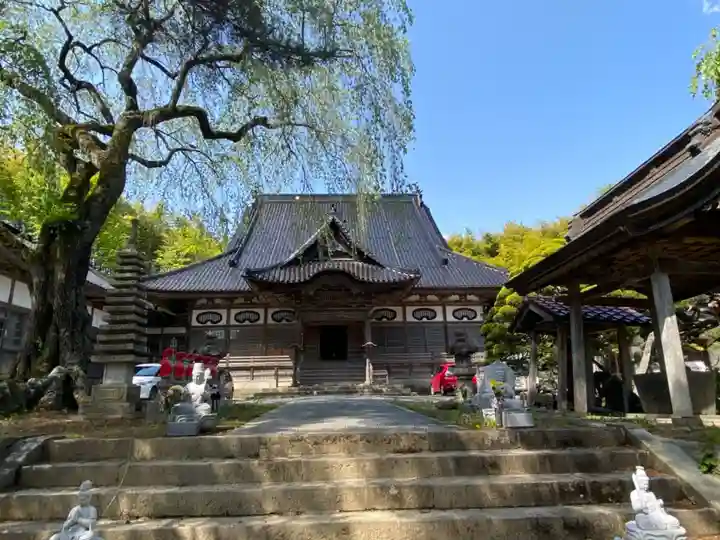 洞雲寺の本殿・本堂