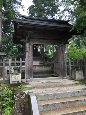 武蔵御嶽神社の本殿・本堂