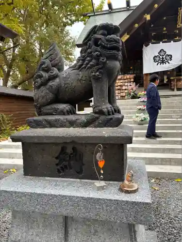 札幌諏訪神社の狛犬
