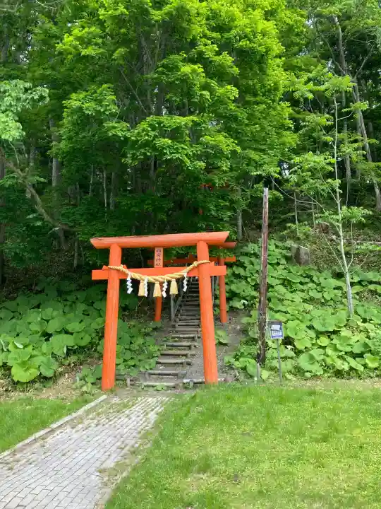 阿寒湖稲荷神社(北海道)