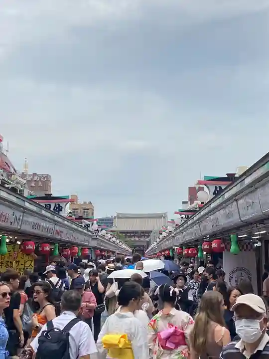 浅草神社の周辺
