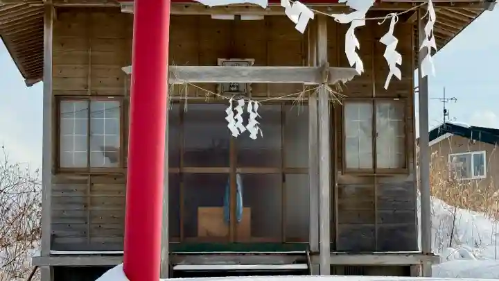 出来澗稲荷神社の{uncategorized: "未分類", other: "その他", undefined: "問題あり", building: "その他建物", grave: "お墓", sacred_gate: "鳥居", guardian: "狛犬", statue: "像", buddha: "仏像", history: "歴史", nature: "自然", garden: "庭園", animal: "動物", pagoda: "塔", temizu: "手水舎", mountain_gate: "山門・神門", sanctuary: "本殿・本堂", subordinate: "末社・摂社", art: "芸術", scenery: "景色", jizo: "地蔵", ema: "絵馬", goshuin: "御朱印", omikuji: "おみくじ", items: "授与品その他", amulet: "お守り", goshuincho: "御朱印帳", eats: "食事", festival: "お祭り", votive_dance: "神楽", shichigosan: "七五三参", wedding: "結婚式", experience: "体験その他", initially: "初詣", around: "周辺", anti_infection: "感染症対策"}