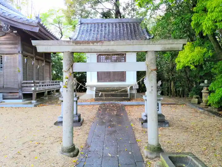 八幡社(東尾八幡社)の鳥居