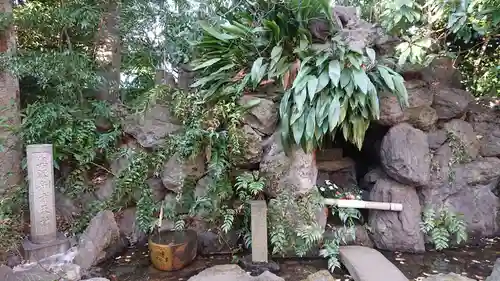 奥澤神社の末社・摂社