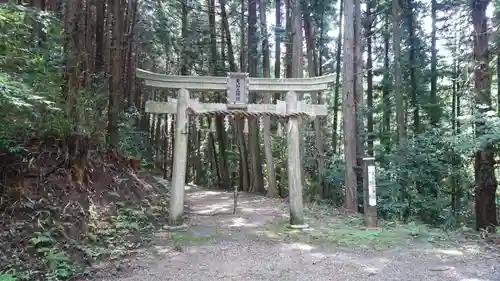 天石立神社の鳥居