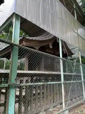 三蔵神社の{uncategorized: "未分類", other: "その他", undefined: "問題あり", building: "その他建物", grave: "お墓", sacred_gate: "鳥居", guardian: "狛犬", statue: "像", buddha: "仏像", history: "歴史", nature: "自然", garden: "庭園", animal: "動物", pagoda: "塔", temizu: "手水舎", mountain_gate: "山門・神門", sanctuary: "本殿・本堂", subordinate: "末社・摂社", art: "芸術", scenery: "景色", jizo: "地蔵", ema: "絵馬", goshuin: "御朱印", omikuji: "おみくじ", items: "授与品その他", amulet: "お守り", goshuincho: "御朱印帳", eats: "食事", festival: "お祭り", votive_dance: "神楽", shichigosan: "七五三参", wedding: "結婚式", experience: "体験その他", initially: "初詣", around: "周辺", anti_infection: "感染症対策"}