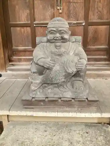 瀧泉寺　三福堂の像