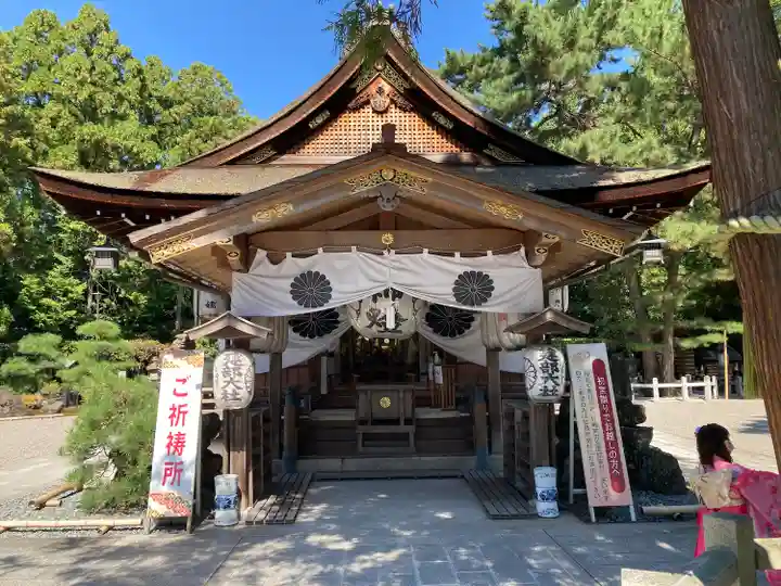 建部大社の本殿・本堂