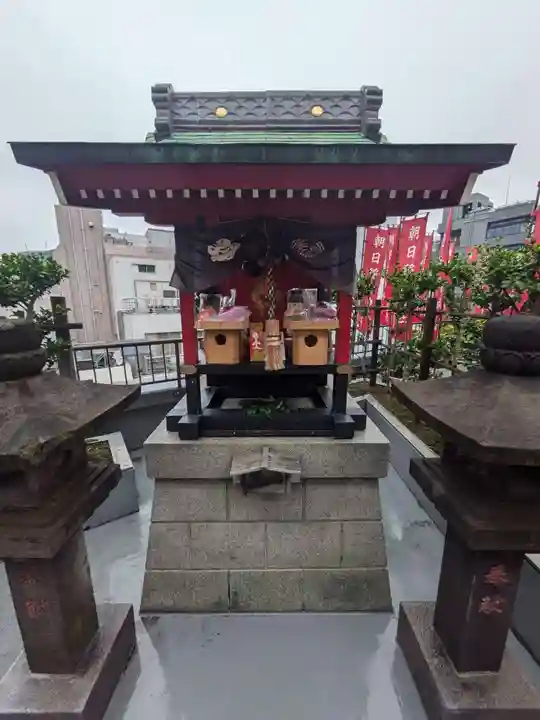 朝日稲荷神社の本殿・本堂