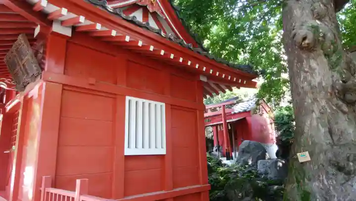 石稲荷神社の本殿・本堂