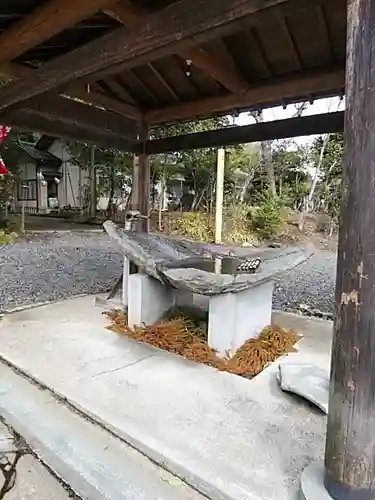 王宮伊豆神社の手水