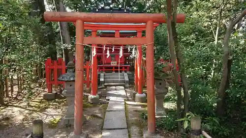 越ヶ谷久伊豆神社の末社・摂社