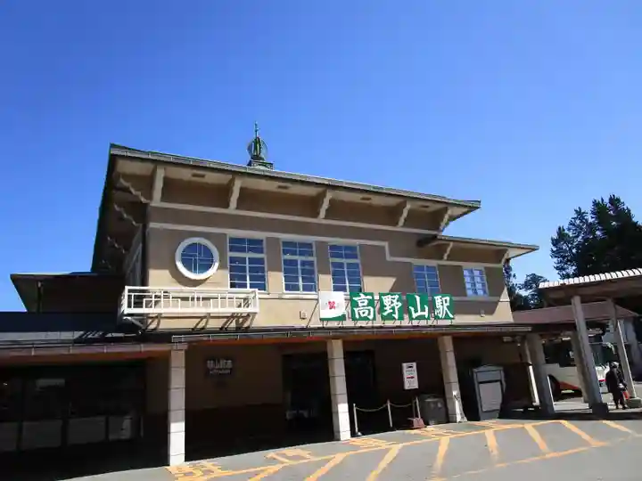 高野山金剛峯寺奥の院(和歌山県)