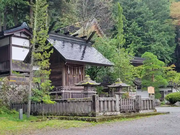 諏訪大社の末社・摂社