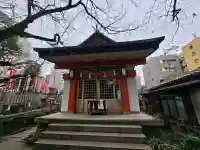 産湯稲荷神社の{uncategorized: "未分類", other: "その他", undefined: "問題あり", building: "その他建物", grave: "お墓", sacred_gate: "鳥居", guardian: "狛犬", statue: "像", buddha: "仏像", history: "歴史", nature: "自然", garden: "庭園", animal: "動物", pagoda: "塔", temizu: "手水舎", mountain_gate: "山門・神門", sanctuary: "本殿・本堂", subordinate: "末社・摂社", art: "芸術", scenery: "景色", jizo: "地蔵", ema: "絵馬", goshuin: "御朱印", omikuji: "おみくじ", items: "授与品その他", amulet: "お守り", goshuincho: "御朱印帳", eats: "食事", festival: "お祭り", votive_dance: "神楽", shichigosan: "七五三参", wedding: "結婚式", experience: "体験その他", initially: "初詣", around: "周辺", anti_infection: "感染症対策"}