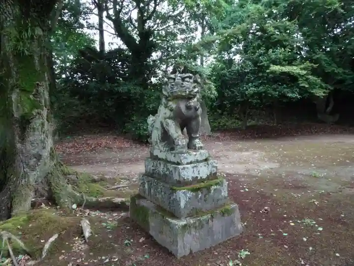 永世神社の狛犬