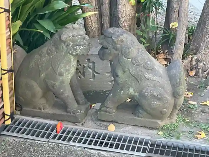 麻布氷川神社の狛犬