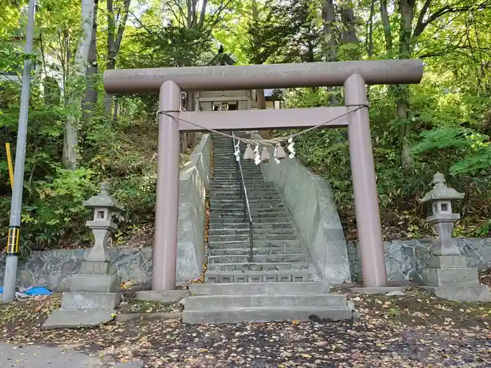 熊碓神社の鳥居