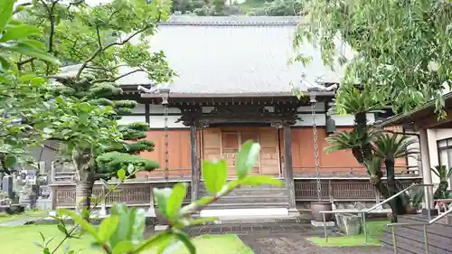 行蓮寺の本殿・本堂