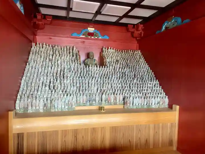 韮崎窟観音(山梨県)