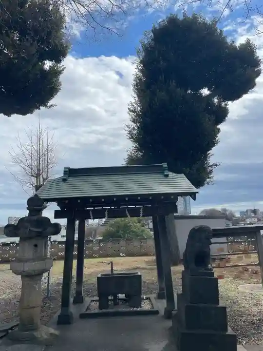 香取神社の{uncategorized: "未分類", other: "その他", undefined: "問題あり", building: "その他建物", grave: "お墓", sacred_gate: "鳥居", guardian: "狛犬", statue: "像", buddha: "仏像", history: "歴史", nature: "自然", garden: "庭園", animal: "動物", pagoda: "塔", temizu: "手水舎", mountain_gate: "山門・神門", sanctuary: "本殿・本堂", subordinate: "末社・摂社", art: "芸術", scenery: "景色", jizo: "地蔵", ema: "絵馬", goshuin: "御朱印", omikuji: "おみくじ", items: "授与品その他", amulet: "お守り", goshuincho: "御朱印帳", eats: "食事", festival: "お祭り", votive_dance: "神楽", shichigosan: "七五三参", wedding: "結婚式", experience: "体験その他", initially: "初詣", around: "周辺", anti_infection: "感染症対策"}