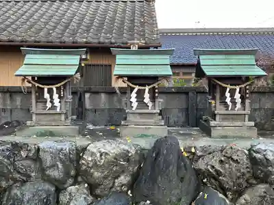 堤治神社の末社・摂社