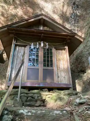 立岩神社の本殿・本堂