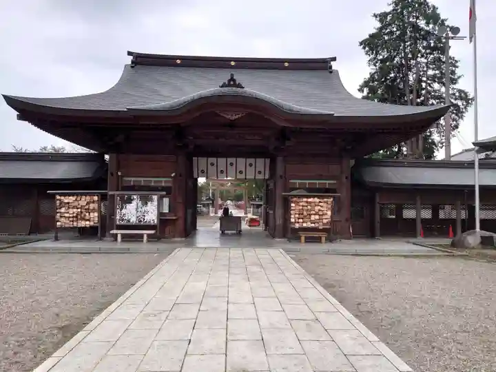 須賀神社の山門・神門