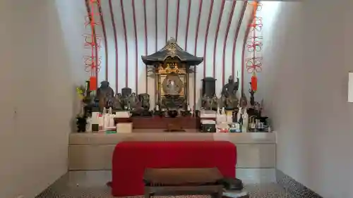 増上寺塔頭 三縁山 宝珠院の{uncategorized: "未分類", other: "その他", undefined: "問題あり", building: "その他建物", grave: "お墓", sacred_gate: "鳥居", guardian: "狛犬", statue: "像", buddha: "仏像", history: "歴史", nature: "自然", garden: "庭園", animal: "動物", pagoda: "塔", temizu: "手水舎", mountain_gate: "山門・神門", sanctuary: "本殿・本堂", subordinate: "末社・摂社", art: "芸術", scenery: "景色", jizo: "地蔵", ema: "絵馬", goshuin: "御朱印", omikuji: "おみくじ", items: "授与品その他", amulet: "お守り", goshuincho: "御朱印帳", eats: "食事", festival: "お祭り", votive_dance: "神楽", shichigosan: "七五三参", wedding: "結婚式", experience: "体験その他", initially: "初詣", around: "周辺", anti_infection: "感染症対策"}