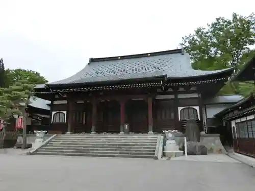 洞雲寺の本殿・本堂