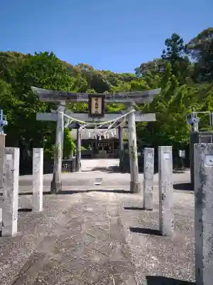 鳴無神社の{uncategorized: "未分類", other: "その他", undefined: "問題あり", building: "その他建物", grave: "お墓", sacred_gate: "鳥居", guardian: "狛犬", statue: "像", buddha: "仏像", history: "歴史", nature: "自然", garden: "庭園", animal: "動物", pagoda: "塔", temizu: "手水舎", mountain_gate: "山門・神門", sanctuary: "本殿・本堂", subordinate: "末社・摂社", art: "芸術", scenery: "景色", jizo: "地蔵", ema: "絵馬", goshuin: "御朱印", omikuji: "おみくじ", items: "授与品その他", amulet: "お守り", goshuincho: "御朱印帳", eats: "食事", festival: "お祭り", votive_dance: "神楽", shichigosan: "七五三参", wedding: "結婚式", experience: "体験その他", initially: "初詣", around: "周辺", anti_infection: "感染症対策"}
