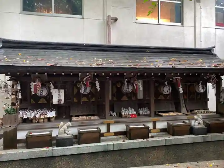 子安神社の末社・摂社