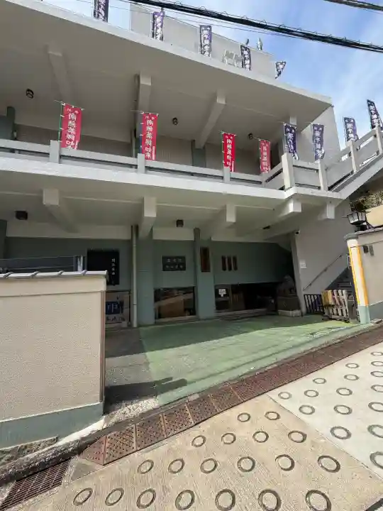 真成院の{uncategorized: "未分類", other: "その他", undefined: "問題あり", building: "その他建物", grave: "お墓", sacred_gate: "鳥居", guardian: "狛犬", statue: "像", buddha: "仏像", history: "歴史", nature: "自然", garden: "庭園", animal: "動物", pagoda: "塔", temizu: "手水舎", mountain_gate: "山門・神門", sanctuary: "本殿・本堂", subordinate: "末社・摂社", art: "芸術", scenery: "景色", jizo: "地蔵", ema: "絵馬", goshuin: "御朱印", omikuji: "おみくじ", items: "授与品その他", amulet: "お守り", goshuincho: "御朱印帳", eats: "食事", festival: "お祭り", votive_dance: "神楽", shichigosan: "七五三参", wedding: "結婚式", experience: "体験その他", initially: "初詣", around: "周辺", anti_infection: "感染症対策"}