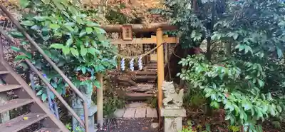 青麻神社の末社・摂社